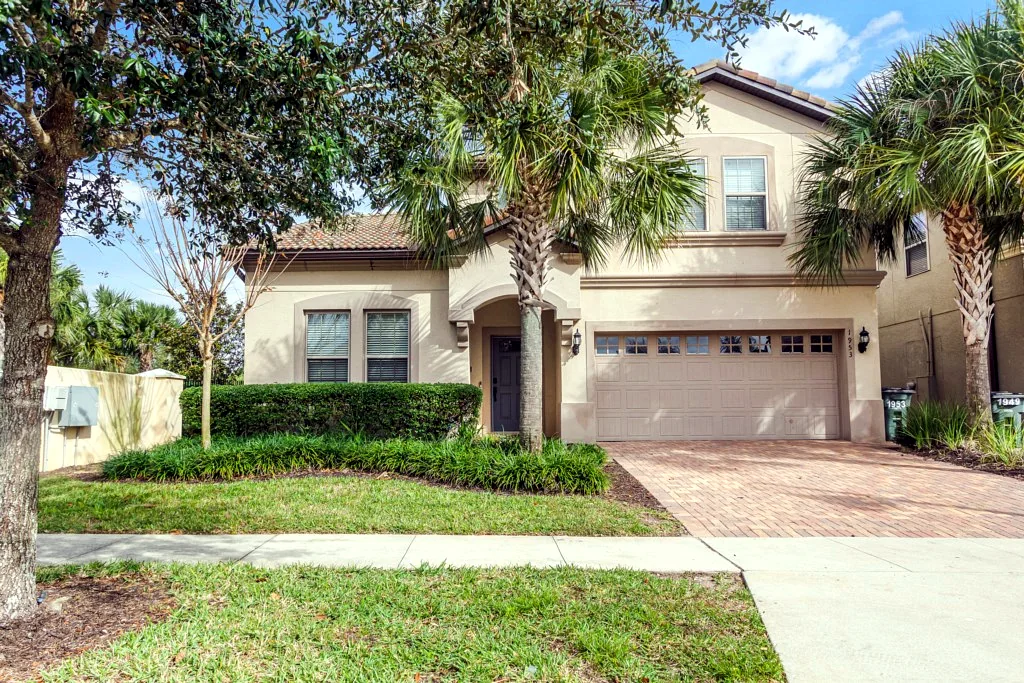 Nice Palms exterior